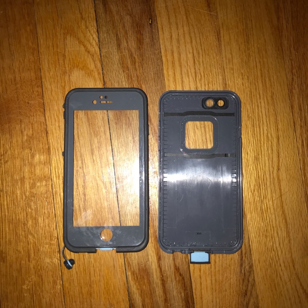 iPhone 6s lifeproof case